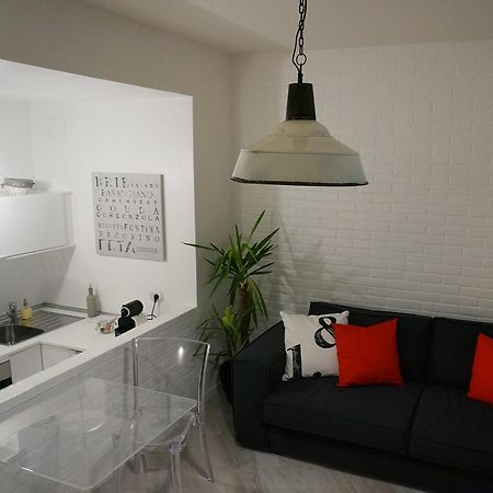 Les Suites Di Parma Bilik gambar