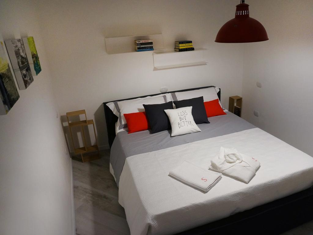 Les Suites Di Parma Bilik gambar