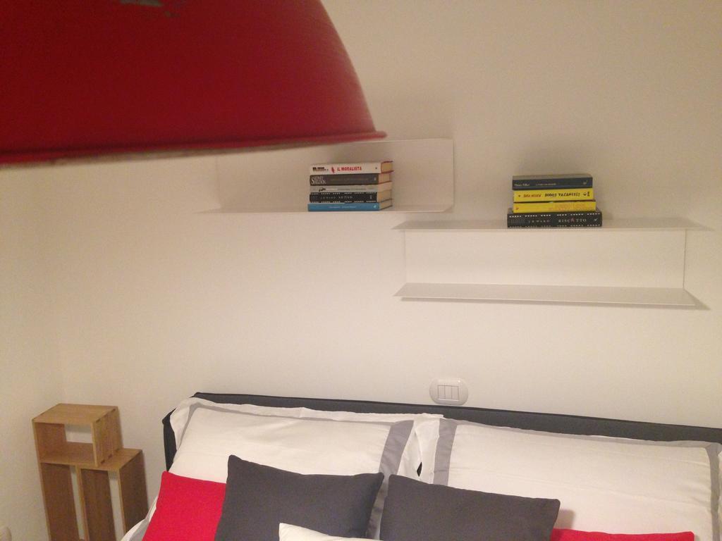 Les Suites Di Parma Bilik gambar