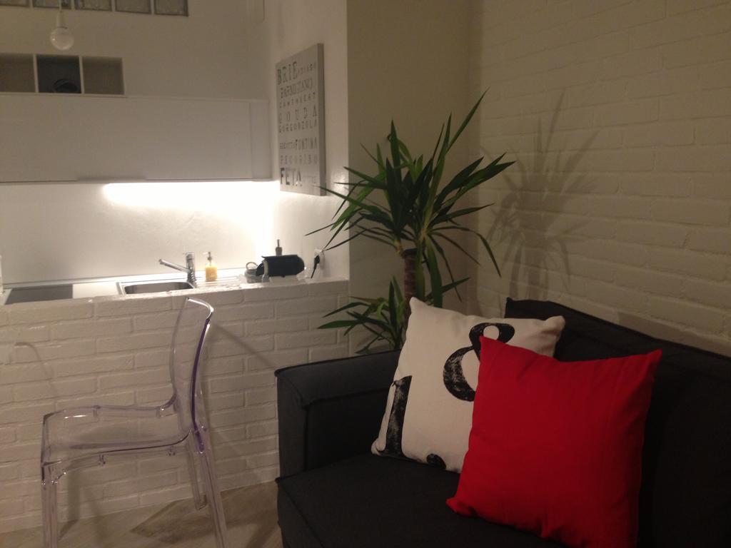 Les Suites Di Parma Bilik gambar
